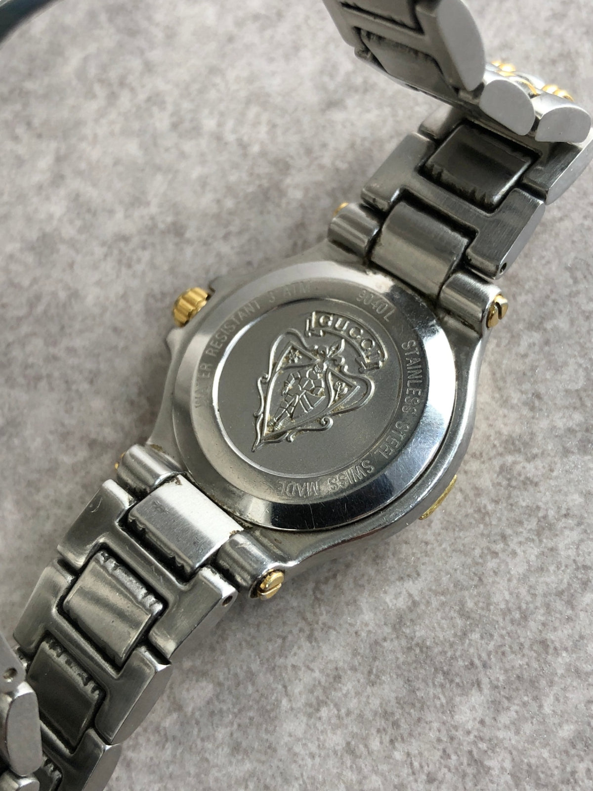 GUCCI Logo Watch Silver×Gold 9040L Vintage vh83fz