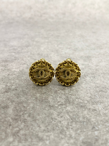 CHANEL Coco Mark Earrings Gold Vintage vbp2ux