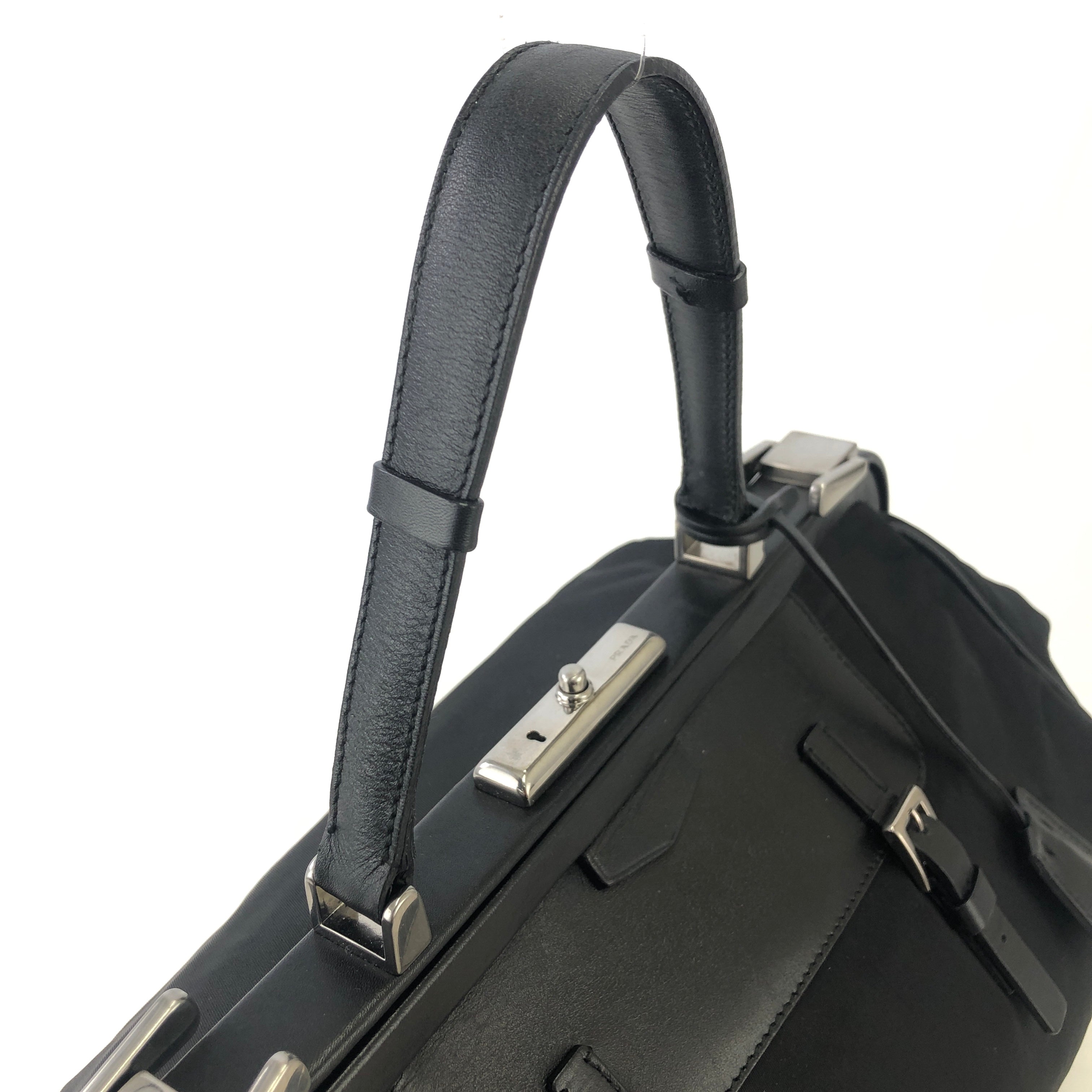 PRADA Triangle Logo Nylon Leather Boston bag Doctors bag Black Vintage –  VintageShop solo