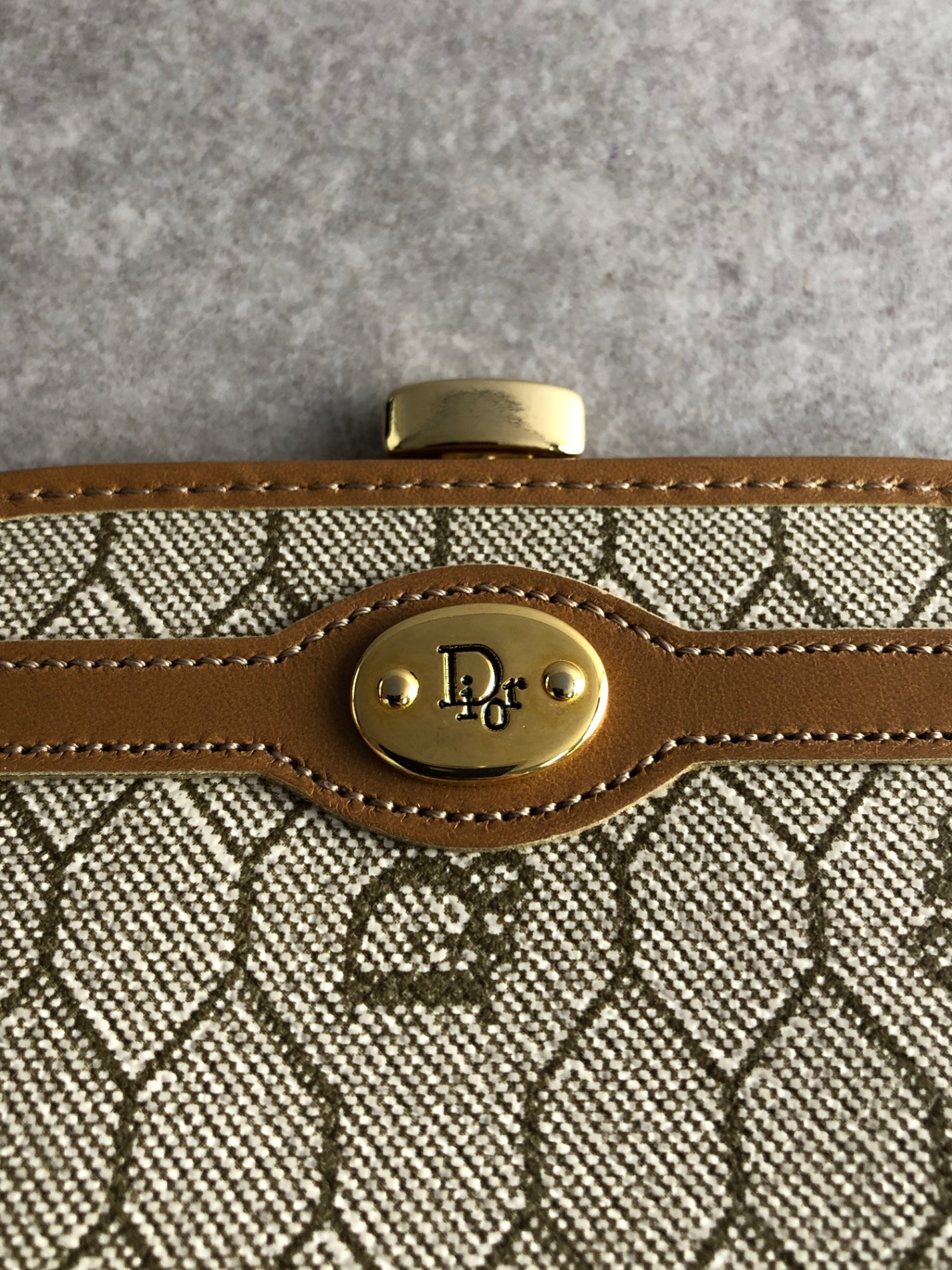 Christian Dior Honeycomb Pattern Logo Coin Purse Beige Vintage ds7dx5