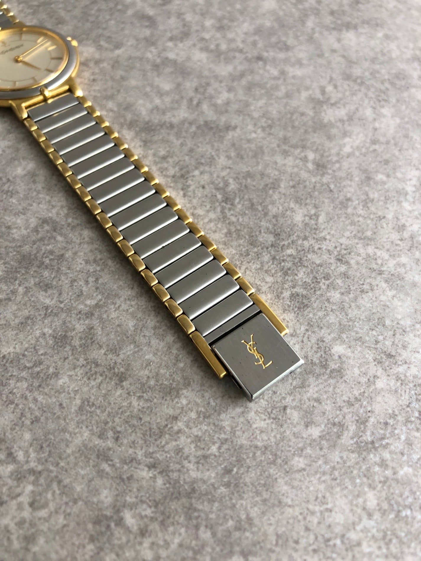 Yves Saint Laurent YSL Logo Quartz Watch Silver×Gold 2823-268440 Vintage 43tt8e