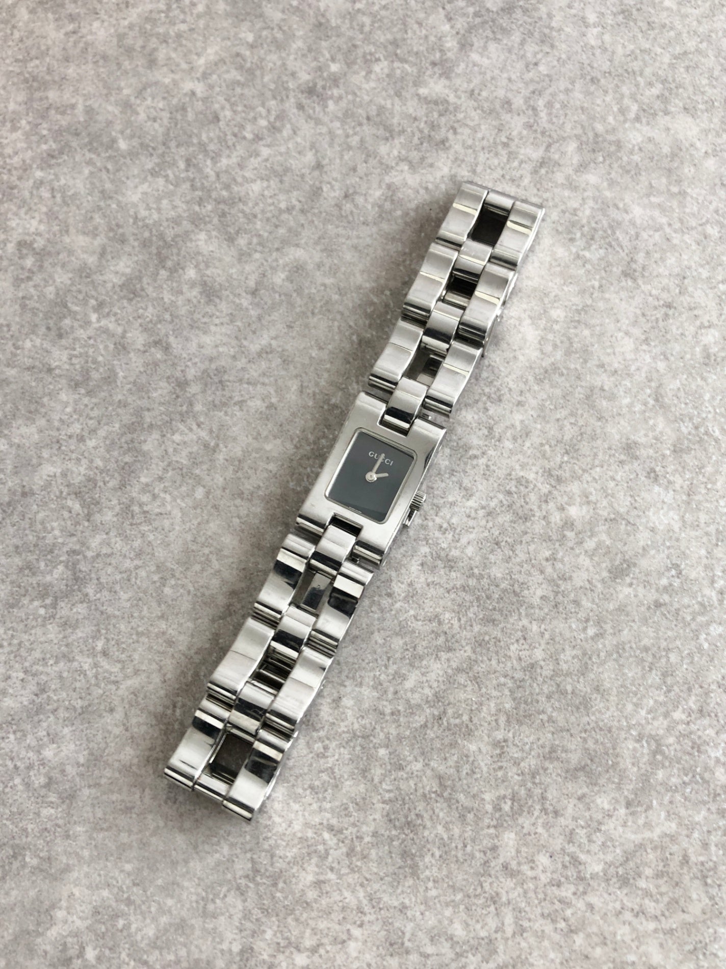 GUCCI Quartz Watch Silver 2305L Vintage njryxd