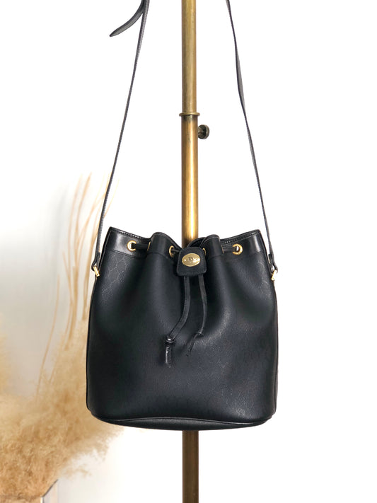 Christian Dior Logo Drawstring Shoulder bag Black Vintage amjphh