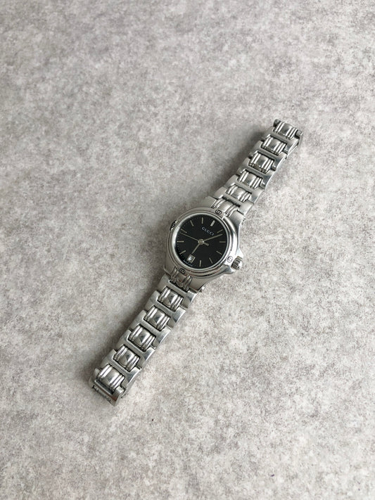GUCCI Logo Quartz Watch Silver 9040L Vintage hmjs4w