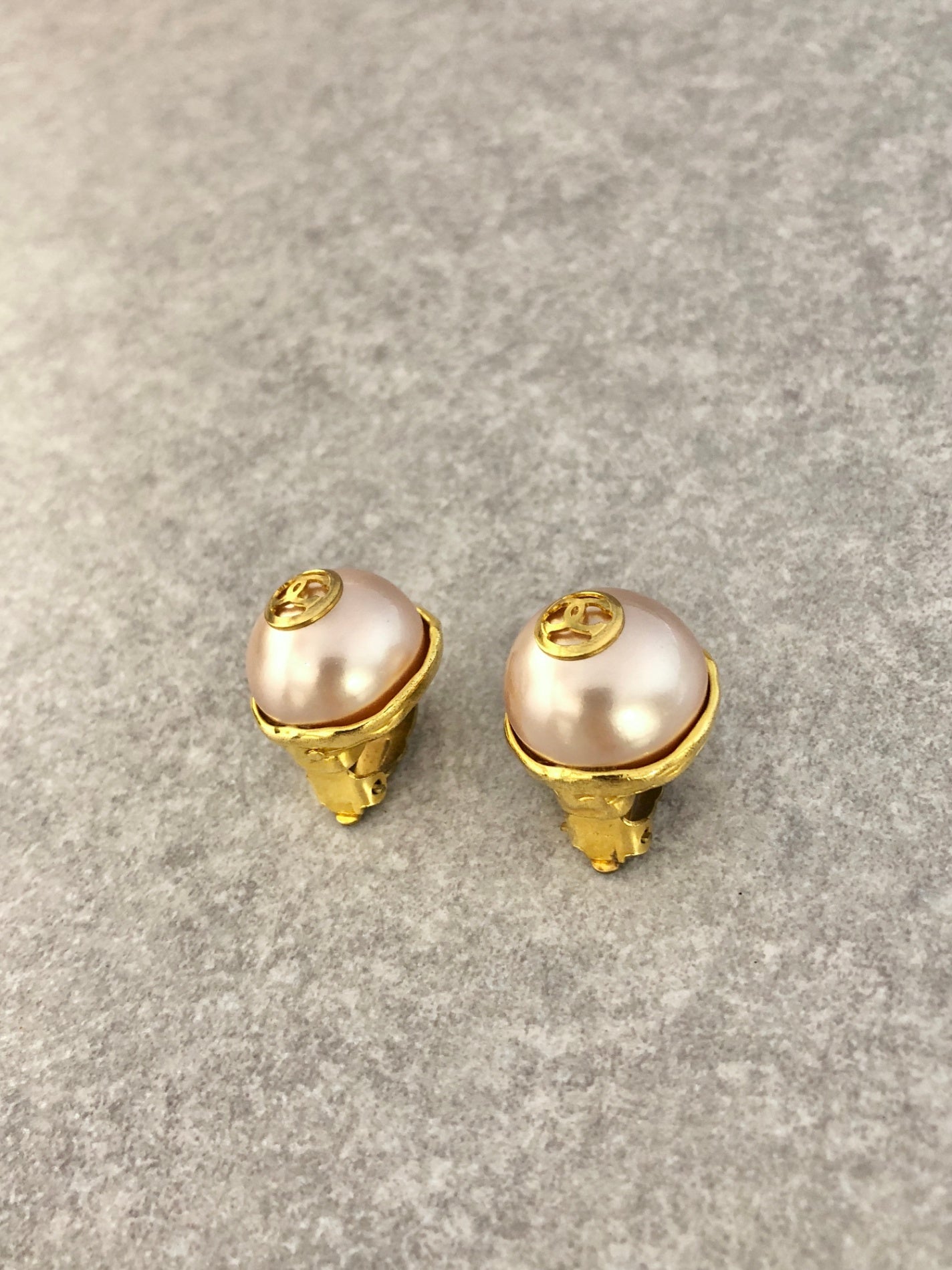 CHANEL Coco Mark Earrings Pink×Gold Vintage pveu4d