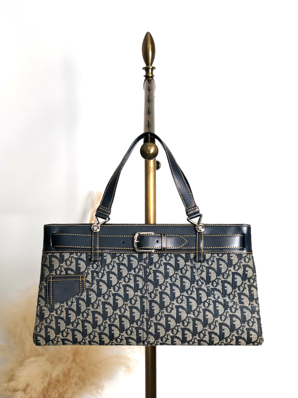 Christian Dior Trotter Front Buckle Handbag Navy Vintage nk2ius