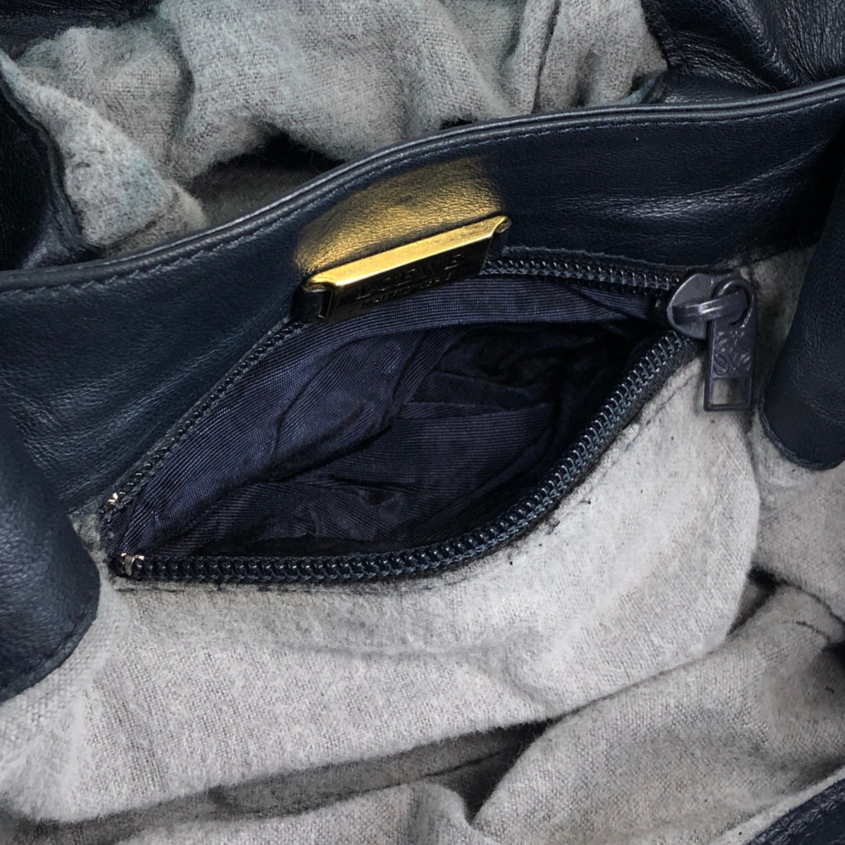 LOEWE Logo Shoulder bag Navy Vintage k4pn8w