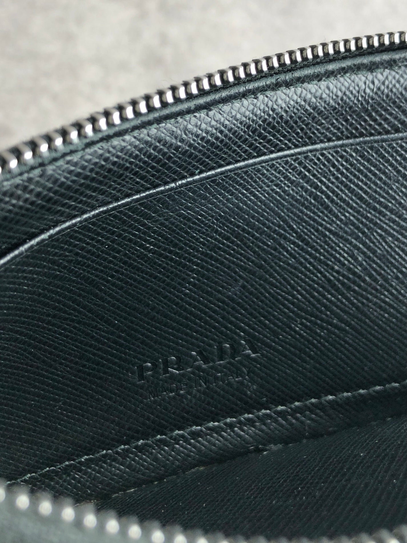 PRADA Logo Embossed Wallet Black Vintage darw4w