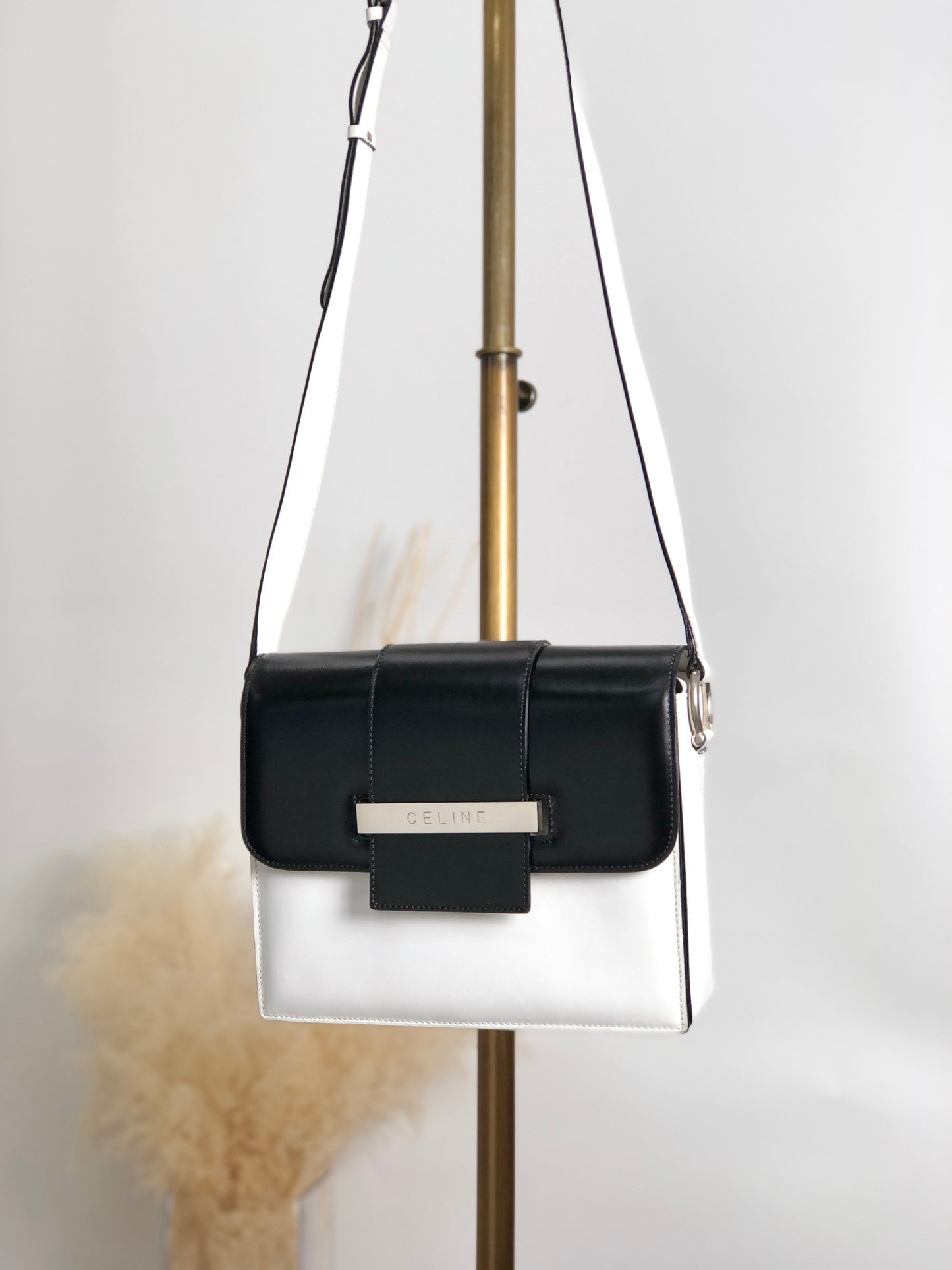 CELINE Shoulder bag White×Black Vintage d2pyg5