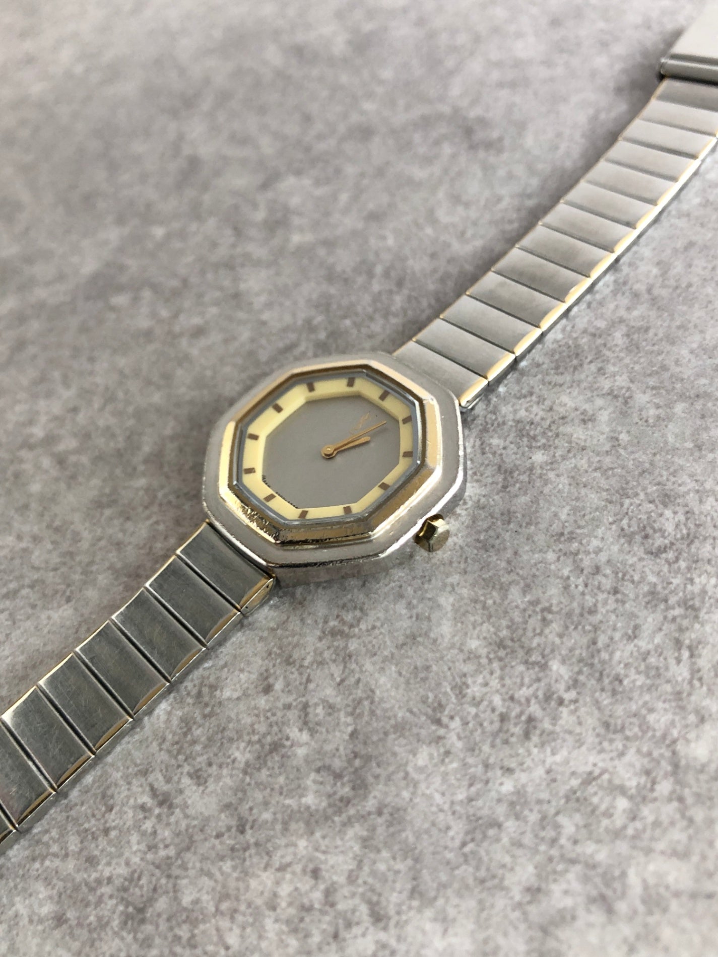 Yves Saint Laurent YSL Logo Watch Silver Vintage ha4wmc