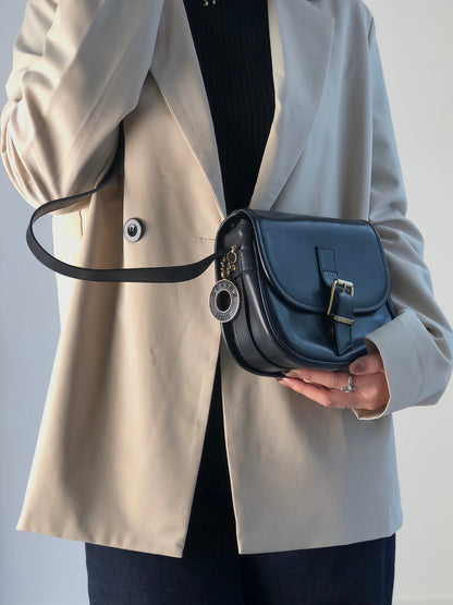 CELINE Front Buckle logo Charm Shoulder bag Black Vintage tpxej8