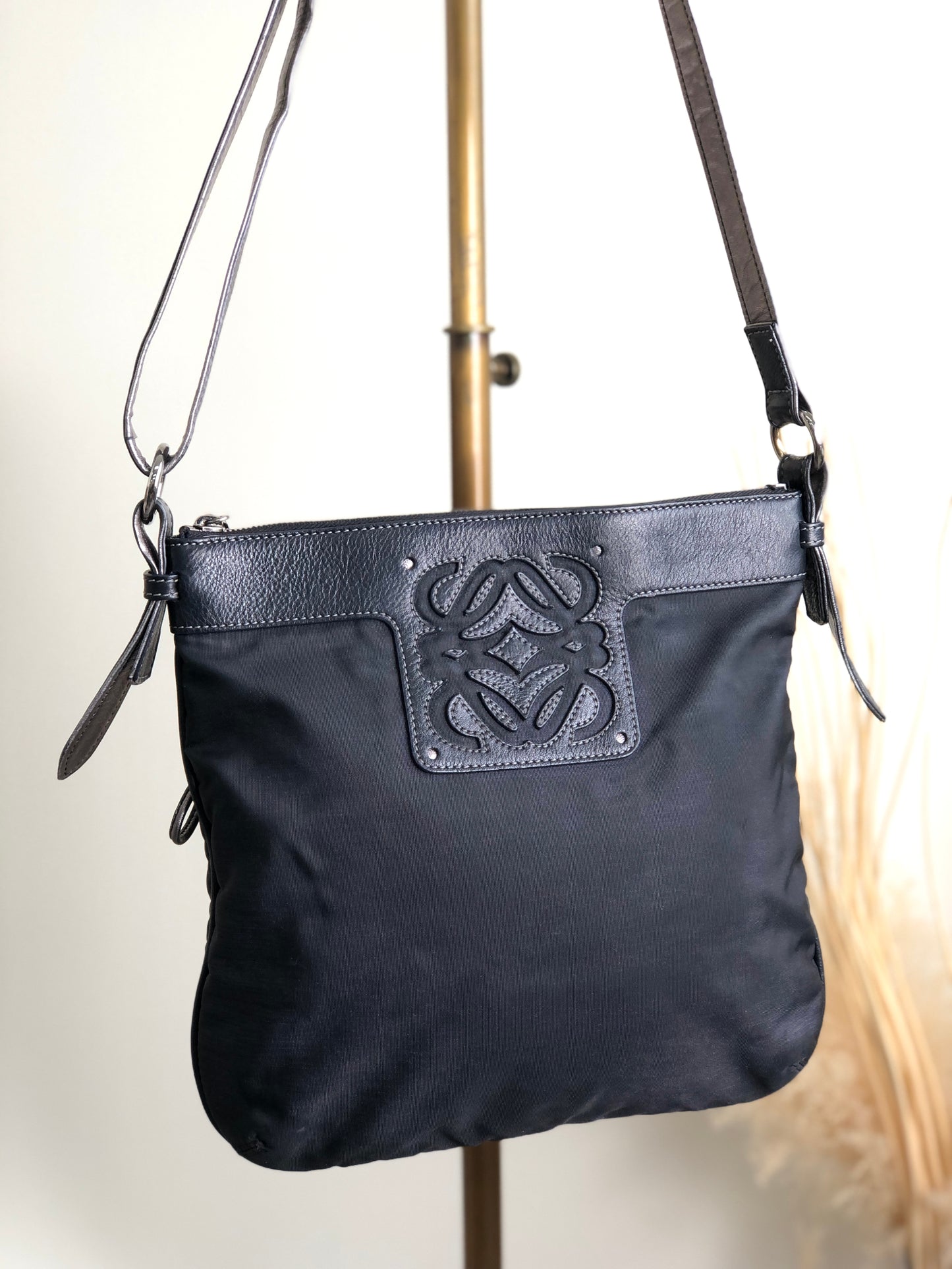 LOEWE Anagram Shoulder bag Black Vintage x724pv