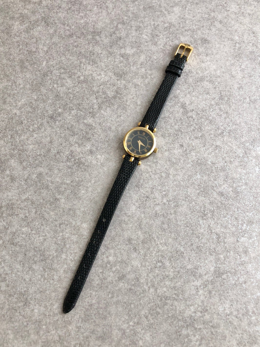 GUCCI Watch Black×Gold Vintage xahdk4