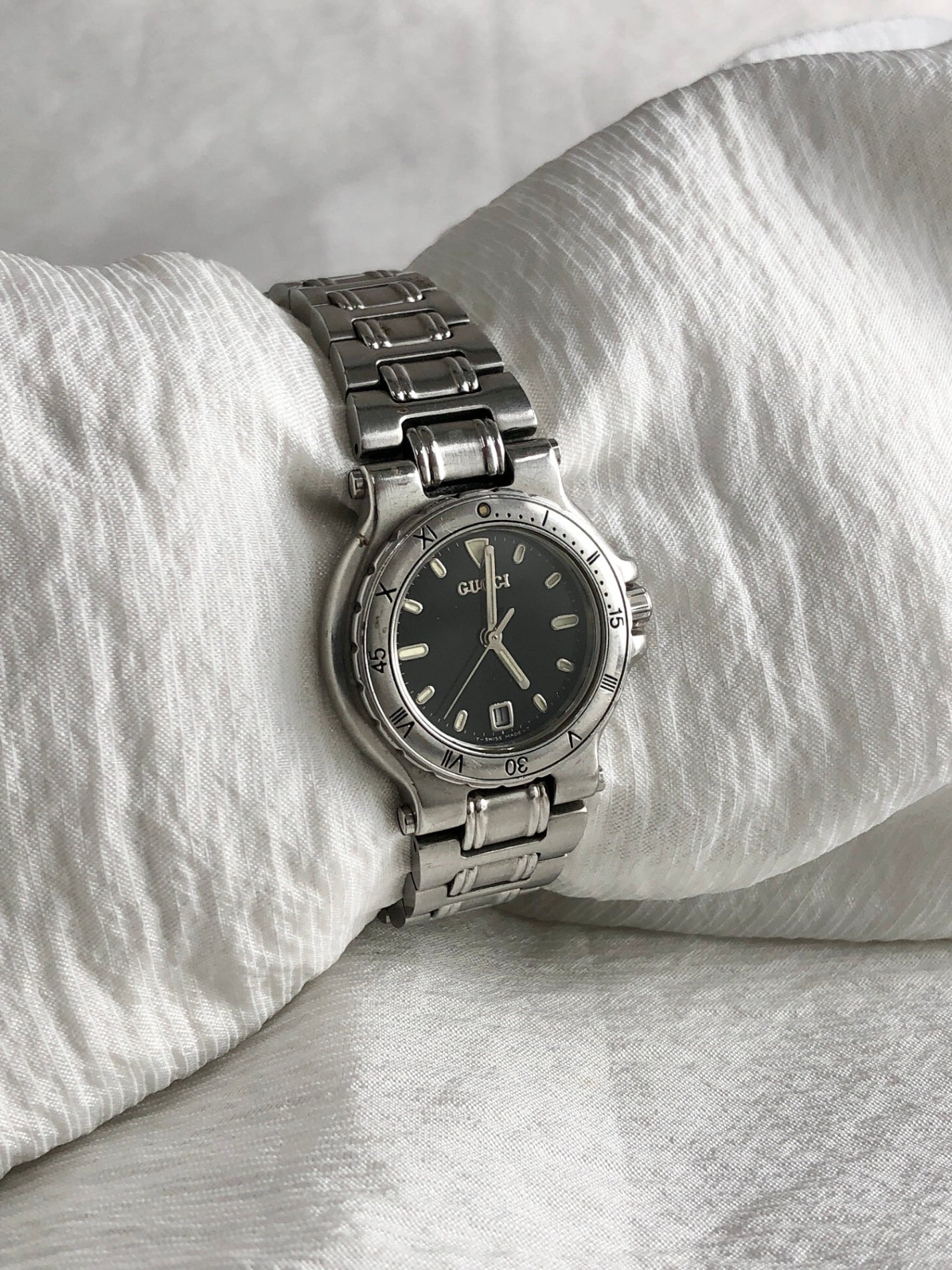 GUCCI Logo Quartz Watch Silver 9700L Vintage gxdvy8