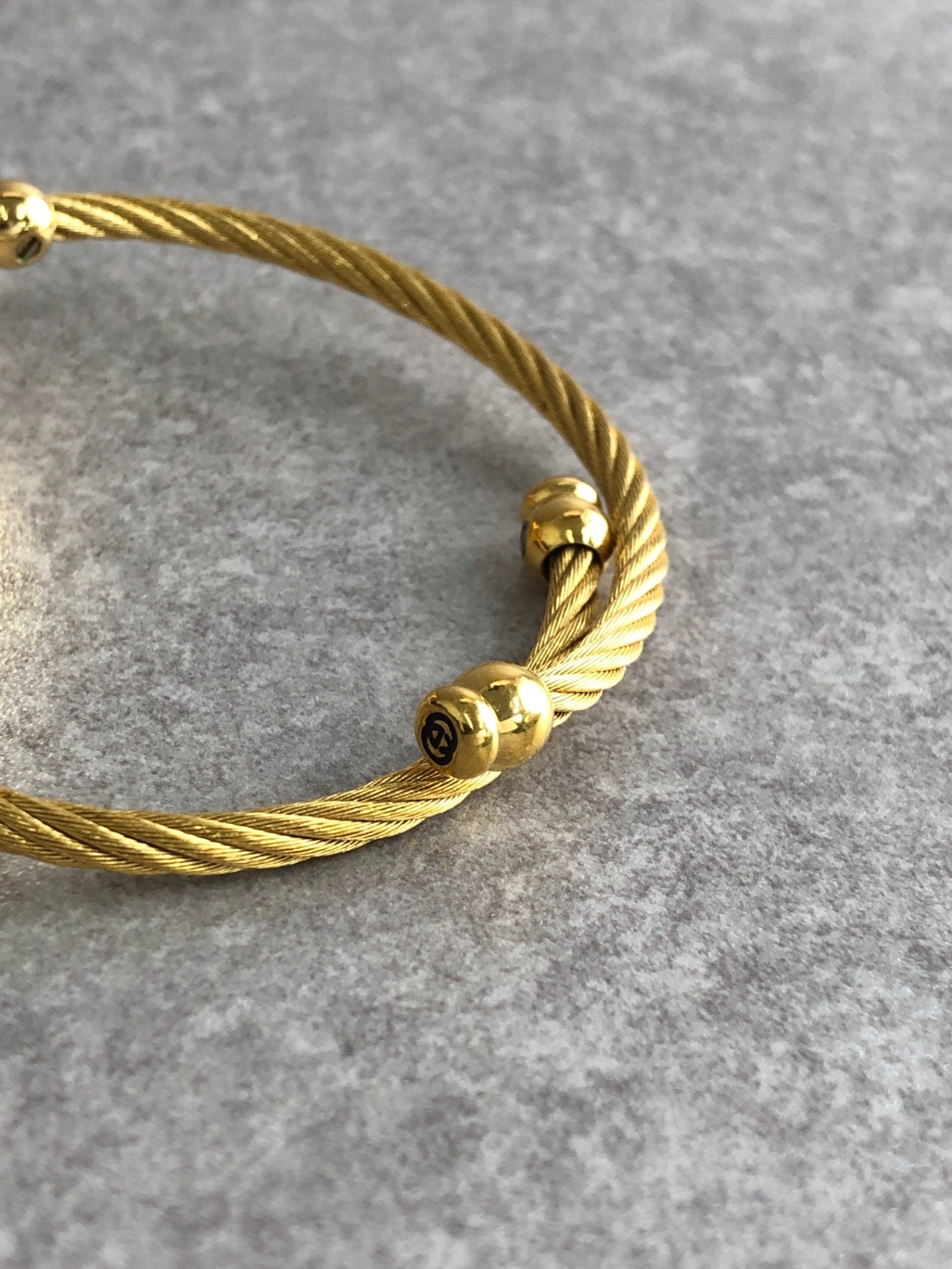 GUCCI Bangle Watch Gold 2700.2.L Vintage gjk6c5
