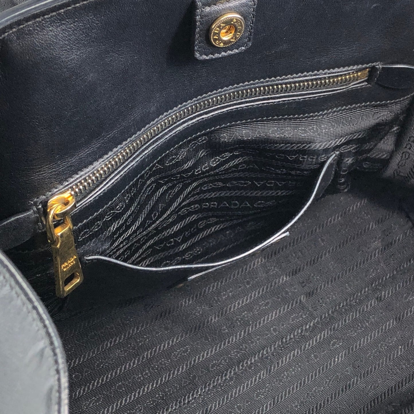 PRADA Triangle Logo Two-way Handbag Shoulder bag Black Vintage d2mxxu