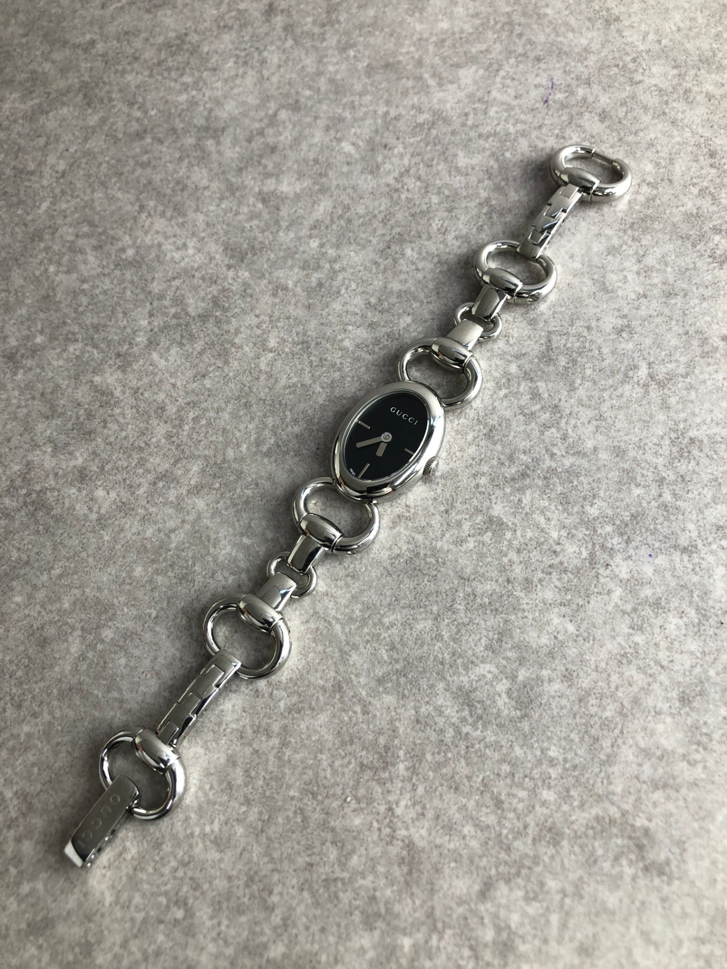 GUCCI Logo Quartz Watch Silver 118 Vintage szaysz