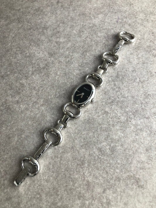 GUCCI Logo Quartz Watch Silver 118 Vintage szaysz