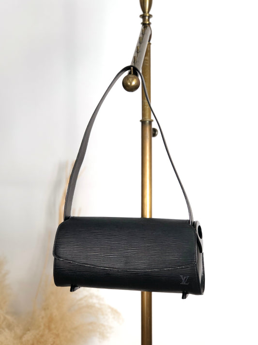 LOUIS VUITTON Epi Shoulder bag Black M52182 Vintage 3c6ynt