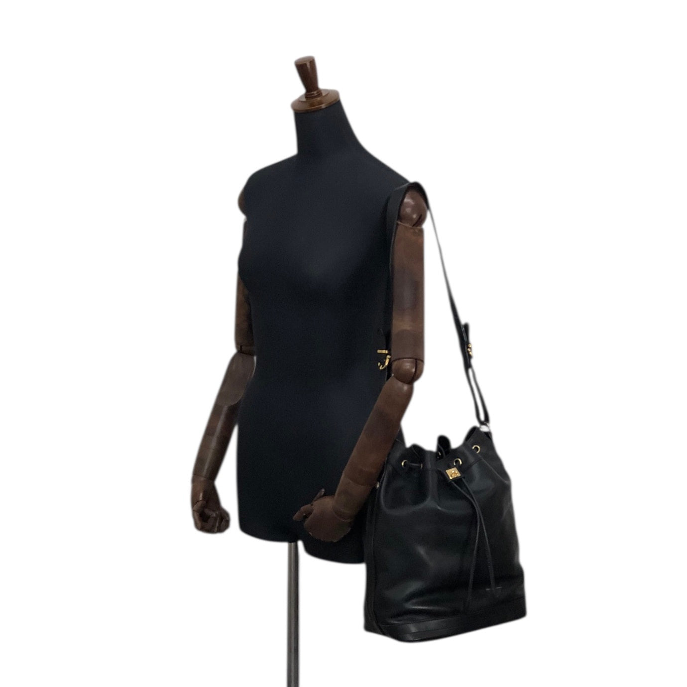 CELINE Gancini Drawstring Shoulder bag Black Vintage 4g3rt5