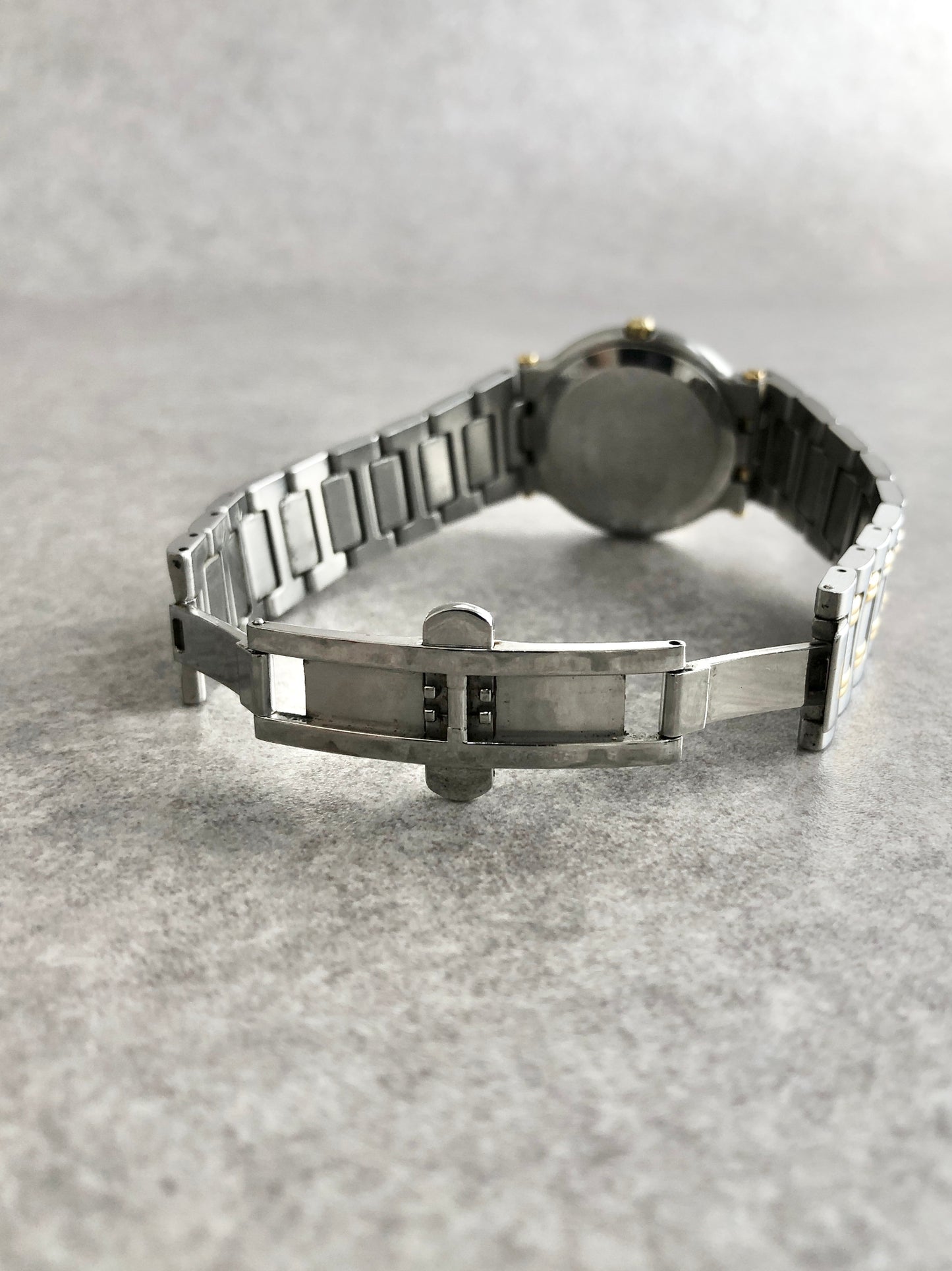 GUCCI Logo Watch Silver×Gold 9000M Vintage vzg4zk