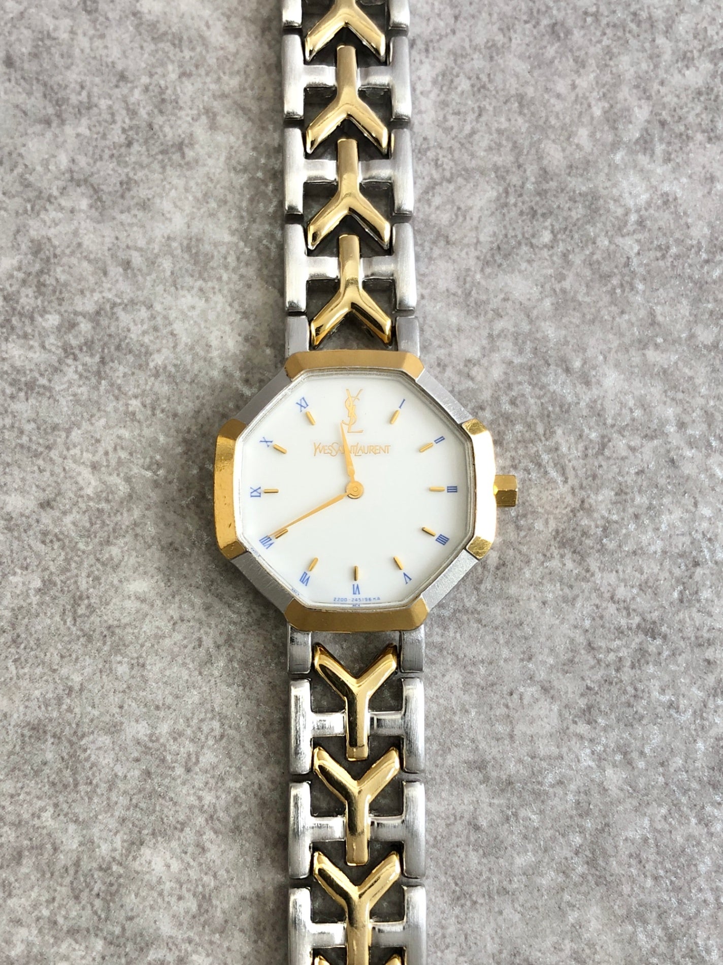 YSL アナログ腕時計 シルバー Yves Saint Laurent YSL Logo Quartz Watch Silver×Gold 2200-226313