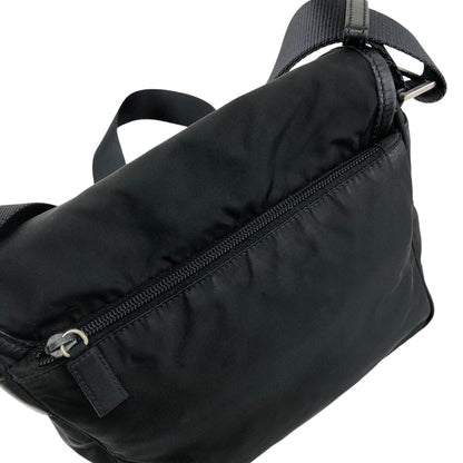 PRADA Tessuto Triangle Logo Front Buckle Shoulder bag Black Vintage kyt5ds