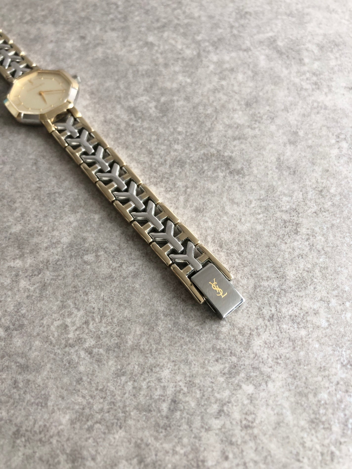 Yves Saint Laurent YSL Logo Watch Silver×Gold 2200-24762YO Vintage b4v8bj