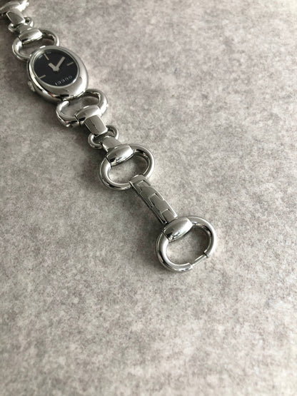 GUCCI Logo Quartz Watch Silver 118 Vintage szaysz