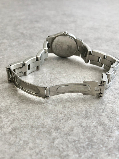 BURBERRY Logo Watch Silver 5421-H11411 Vintage 38ehpt