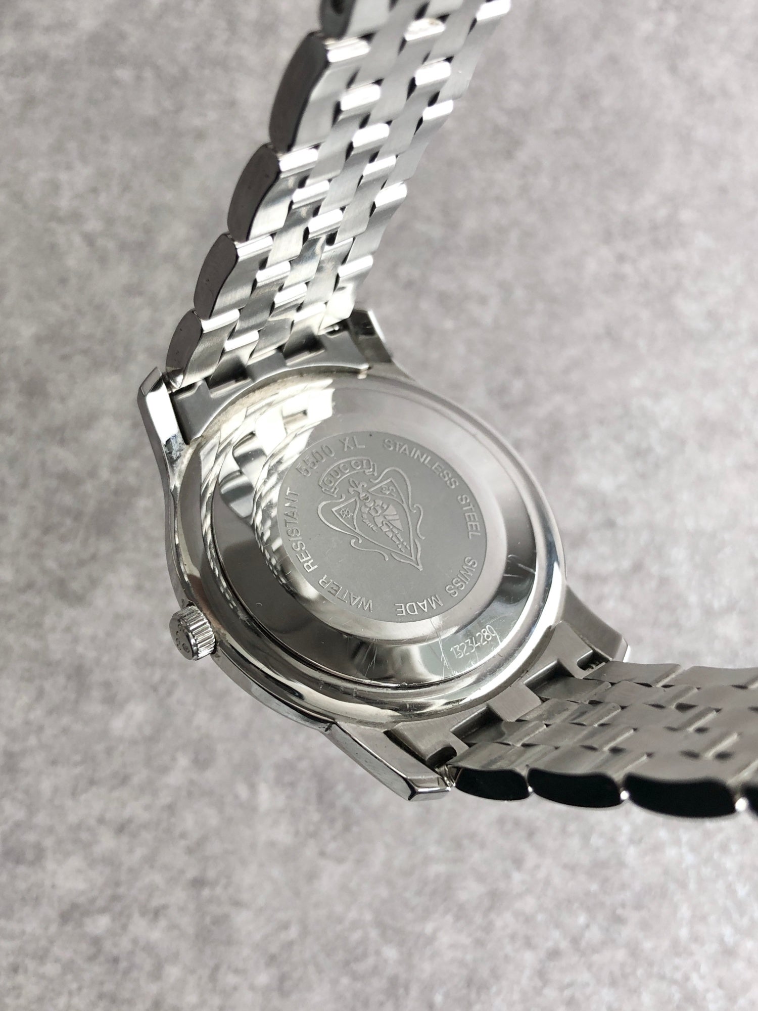 GUCCI Logo Quartz Watch Silver 5500XL Vintage 2k2yhu – VintageShop