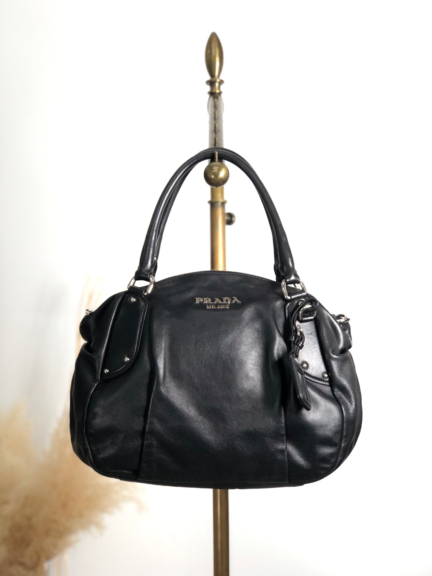 PRADA Logo Round Handbag Black Vintage 4frjvm