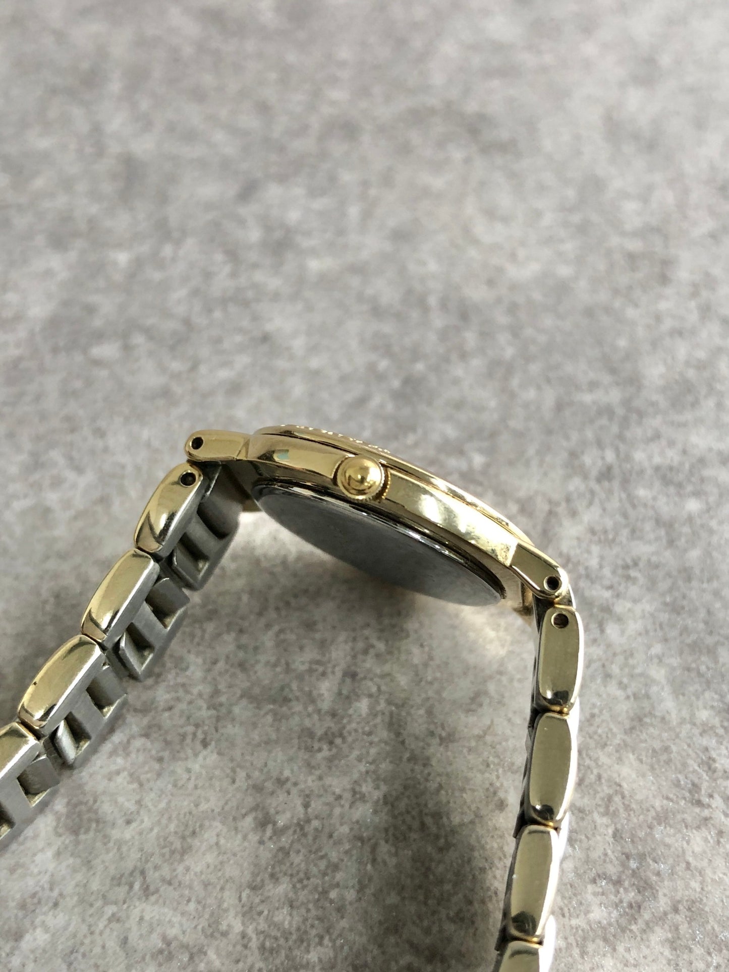 Yves Saint Laurent YSL Logo Quartz Watch Silver×Gold 2200-229789 Vintage 84wevi