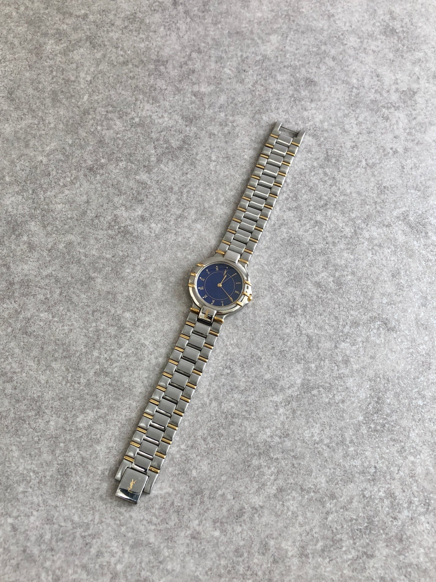 Yves Saint Laurent YSL Logo Watch Silver 4630-E63441 Vintage xg3wb2