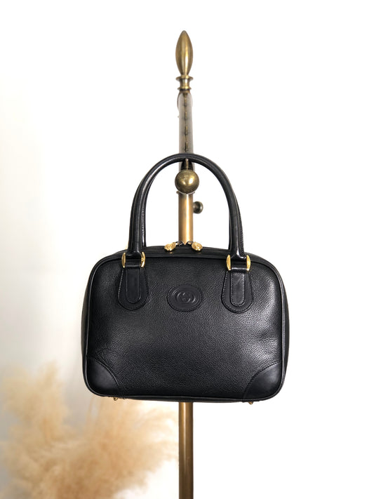 GUCCI Logo Embossed Handbag Black Vintage anpyxi