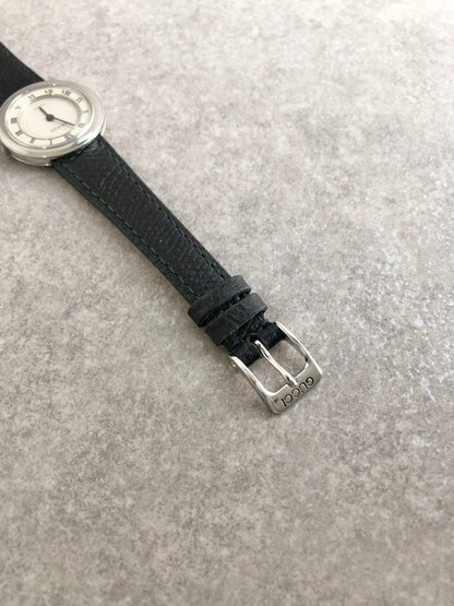 GUCCI Logo Quartz Watch Silver×Black Vintage jfpy7r