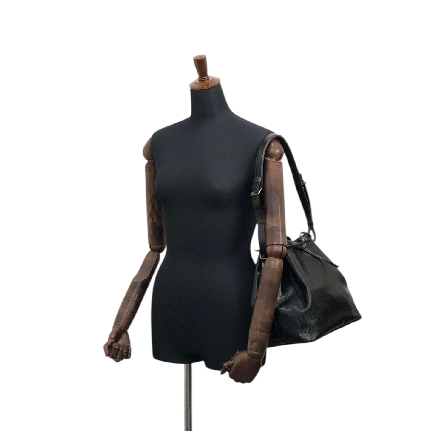 LOUIS VUITTON Epi Drawstring Shoulder bag Black Vintage jpzhvn