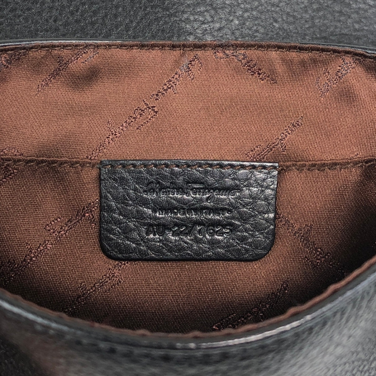 Salvatore Ferragamo Gancini Chain Shoulder bag Black Vintage sj8amk