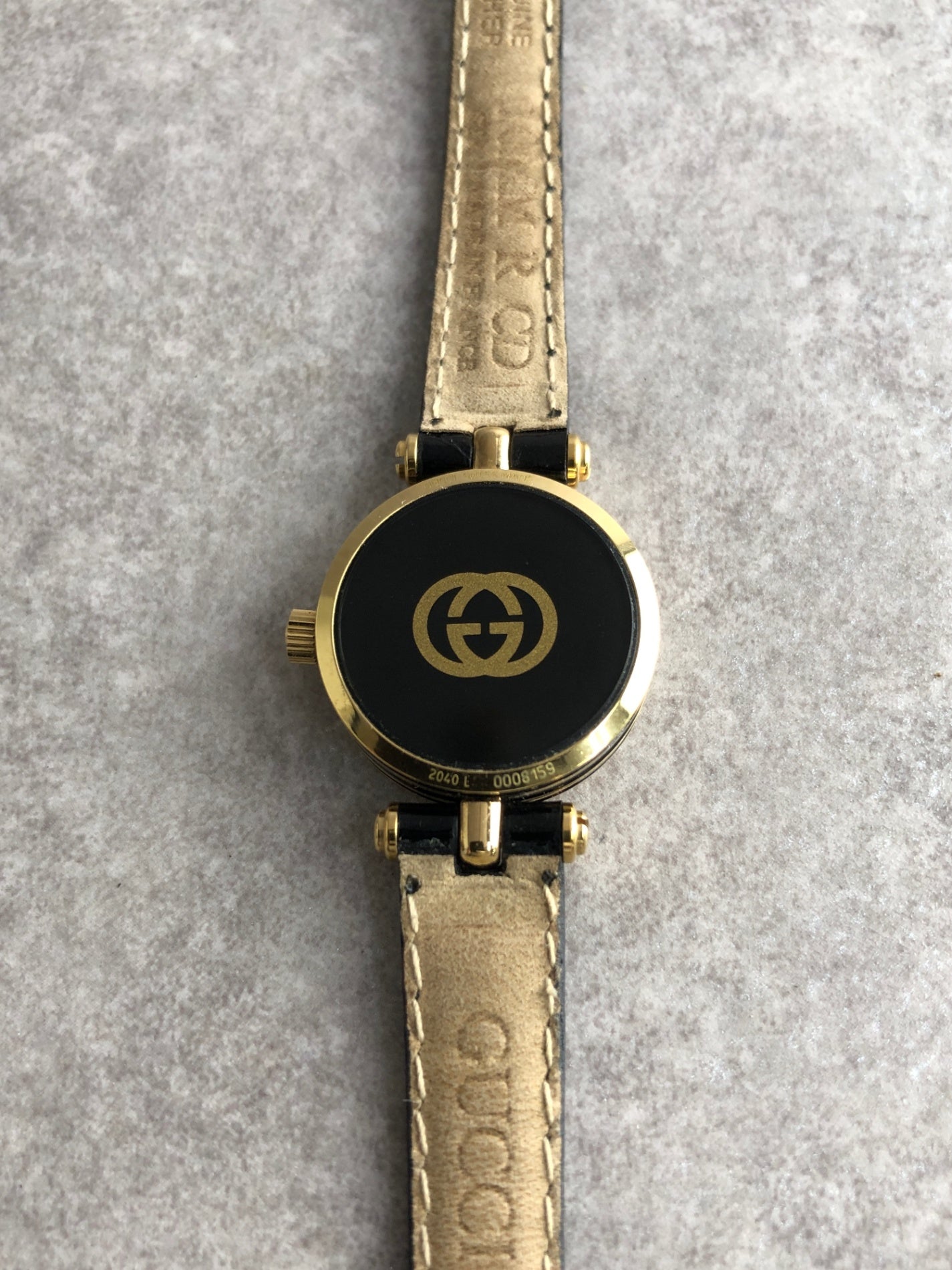 GUCCI Logo Quartz Watch Gold×Black 2040L Vintage 4eerzi