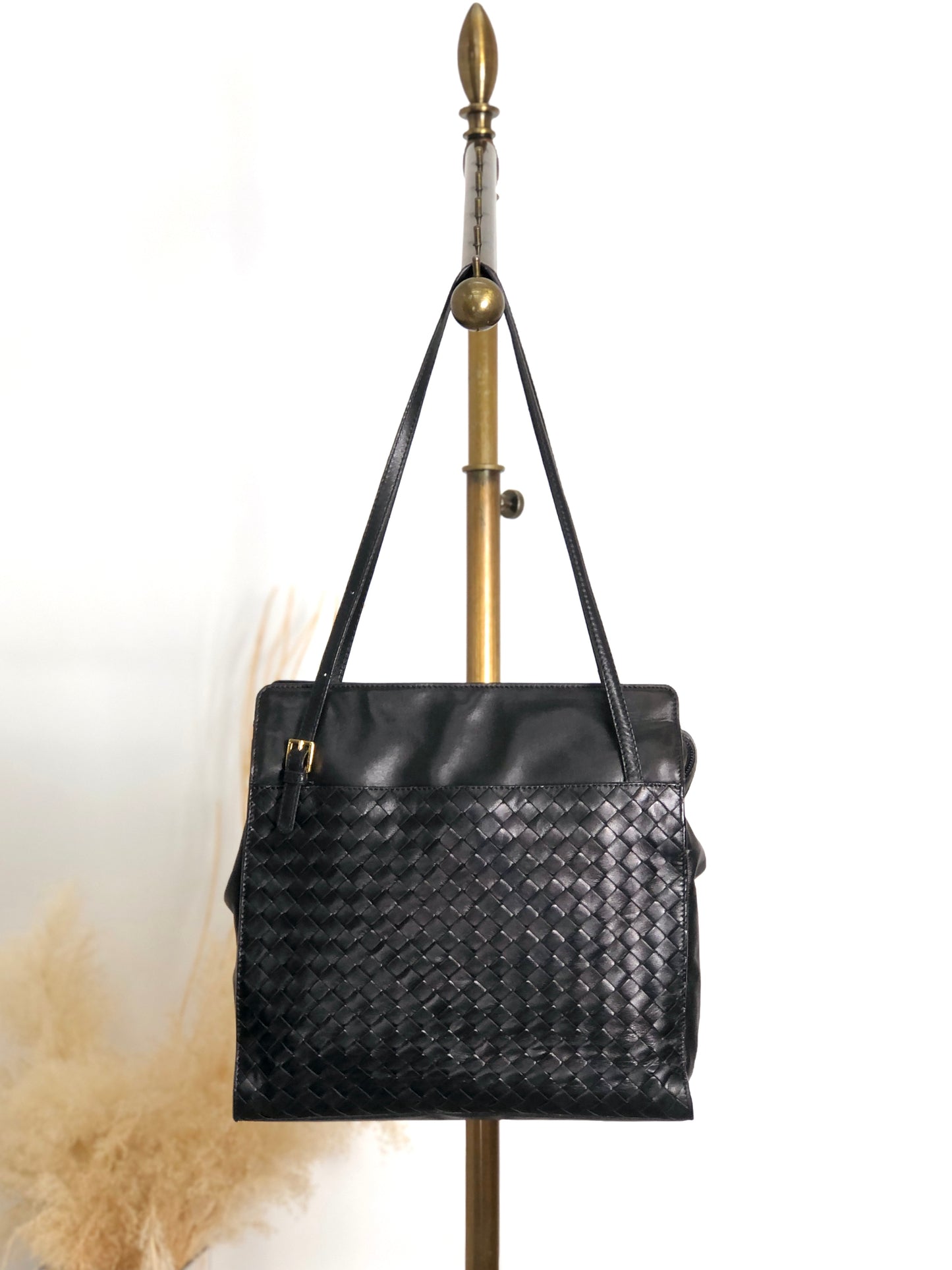 Bottega Veneta Intrecciato Handbag Shoulder bag Black Vintage egp857