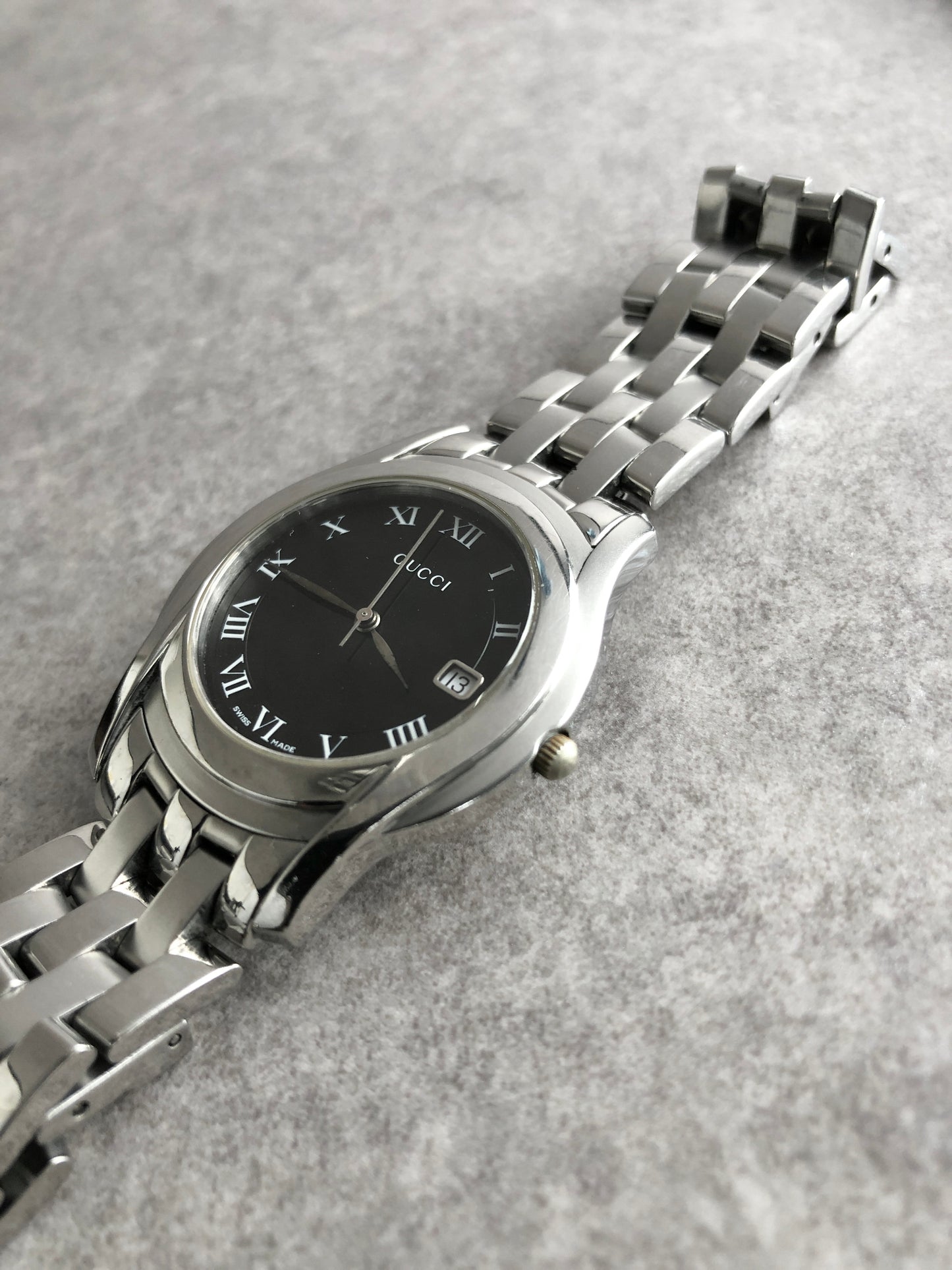 GUCCI Logo Quartz Watch Silver×Black 5500M Vintage cuwdx2