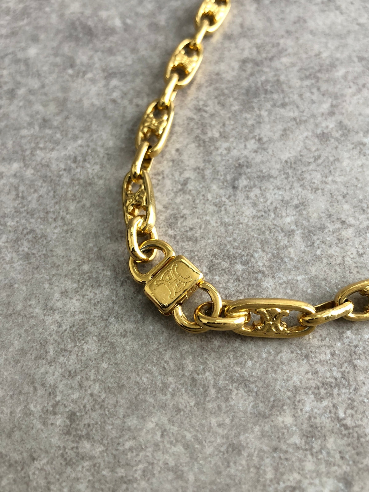 CELINE Triomphe Necklace Gold Vintage 3g8gw4