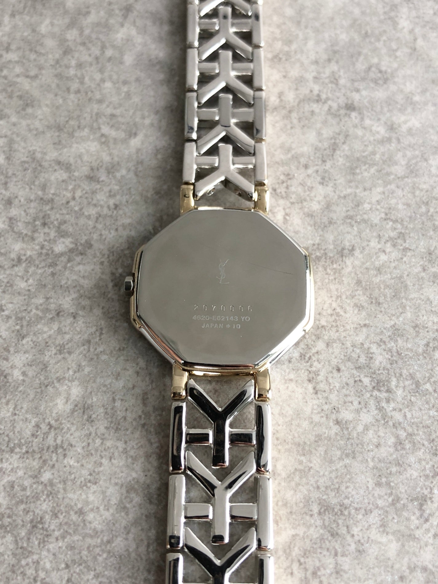 Yves Saint Laurent YSL Logo Octagon Quartz Watch Silver×Gold 4620-E62143 Vintage 4kdjvm