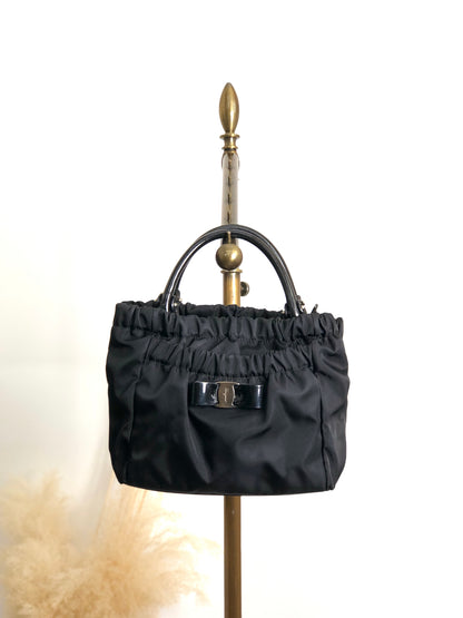 Salvatore Ferragamo Ribbon Handbag Black Vintage xucsbe