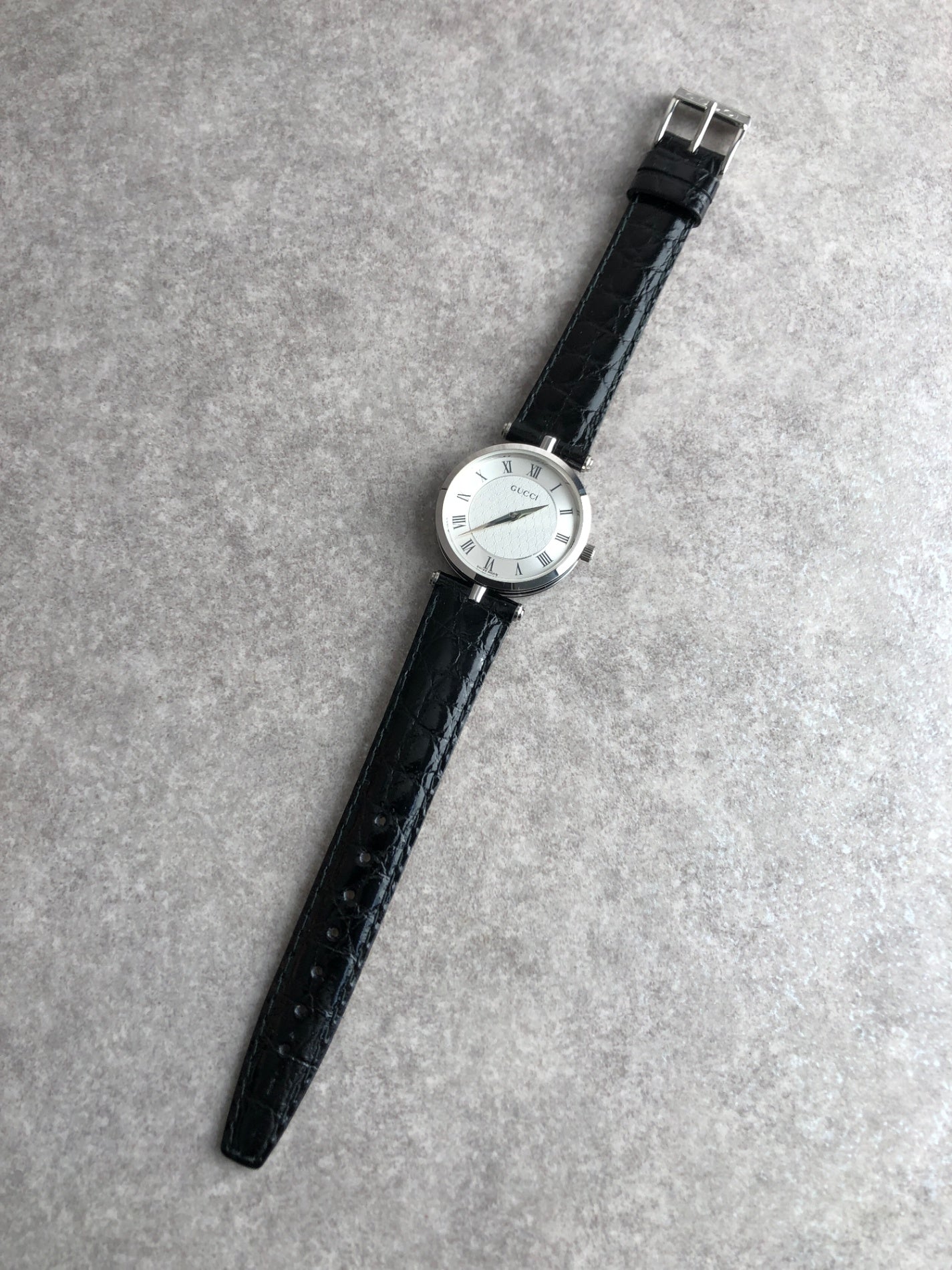 GUCCI Sherry Line Watch Silver×Black 2040Ｍ Vintage asvi62