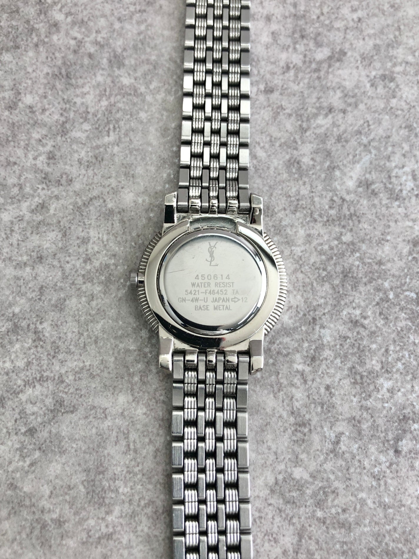 Yves Saint Laurent Logo  Quartz Watch Silver 5421-F46452 Vintage rij653