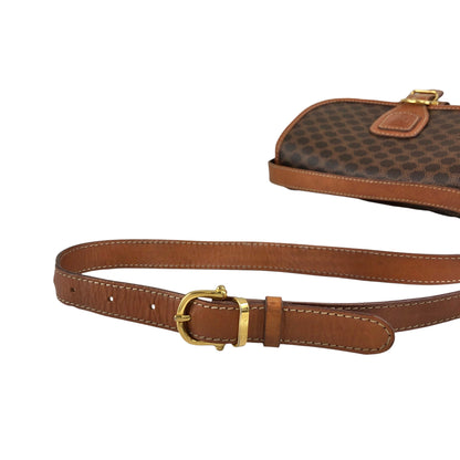 CELINE Macadam Blason Front Buckle Shoulder bag Brown Vintage v3jfnr