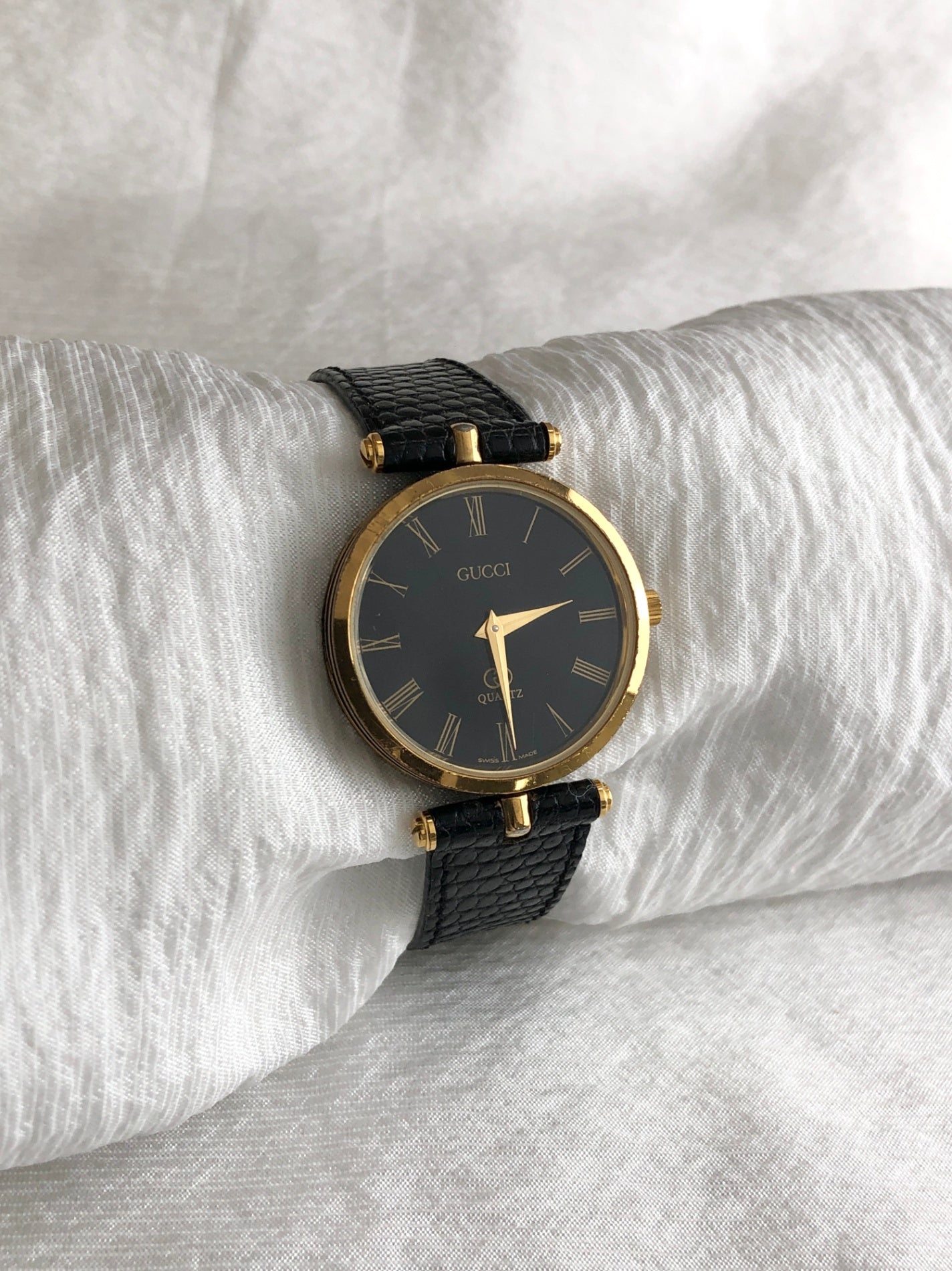 GUCCI Watch Black×Gold Vintage x7vvmr