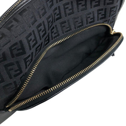 FENDI Zucca Logo Charm Shoulder bag Black Vintage j5ktnr
