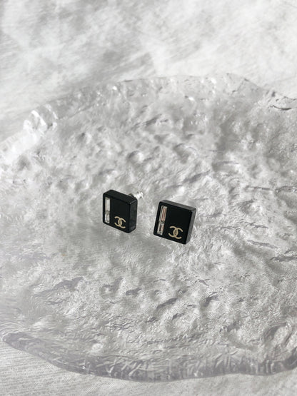 CHANEL Coco Mark Stone Pierced Black Vintage yg33jb